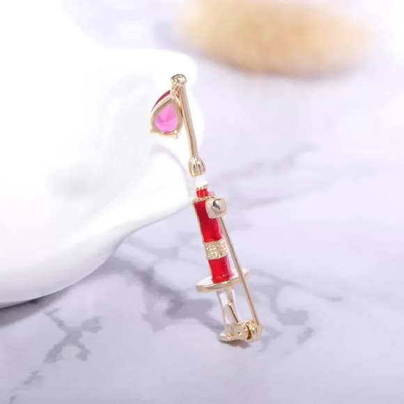 VQ Doctor Symbol Brooch - Picture 2 of 5